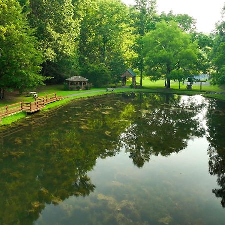 Horseshoe Hideaway Sevierville Exterior photo