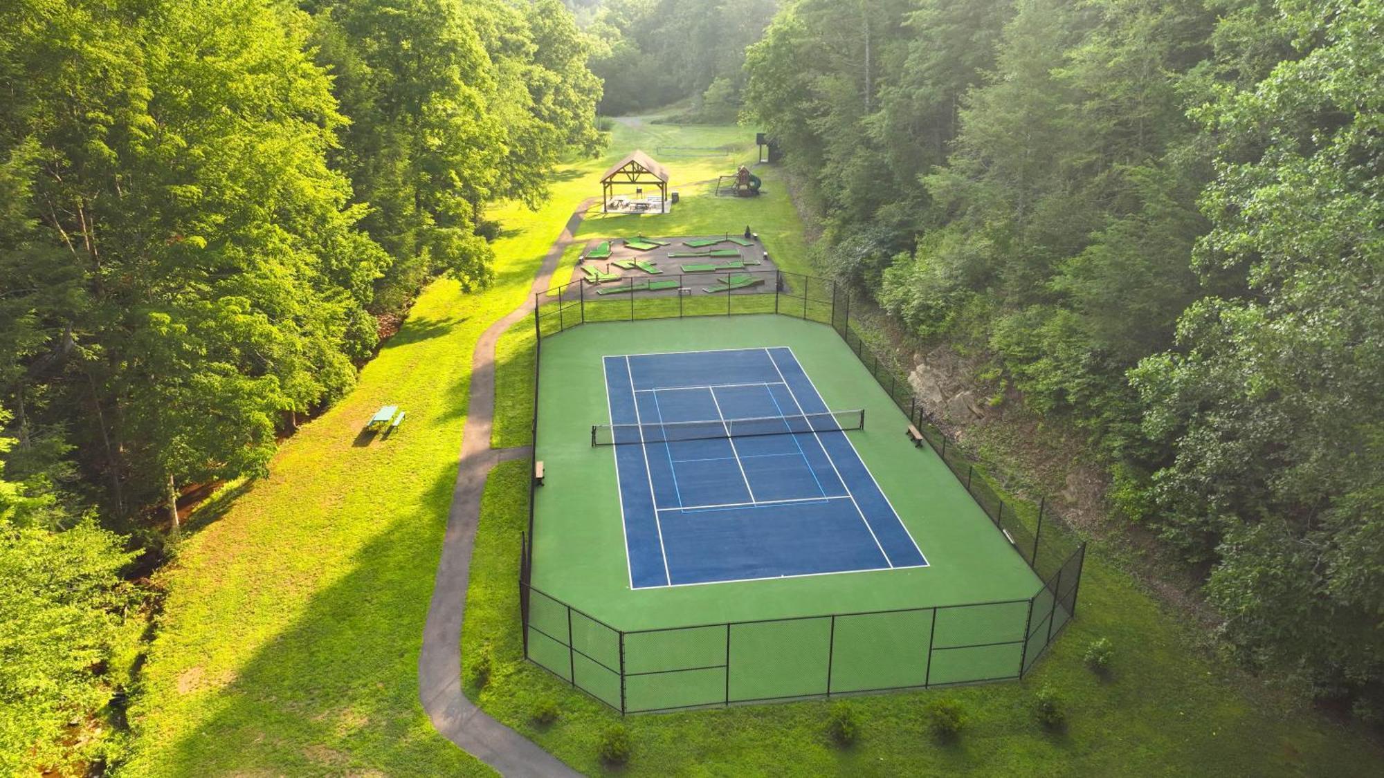 Horseshoe Hideaway Sevierville Exterior photo